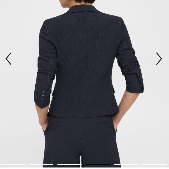 Theory Shrunken Blazer in Seersucker - Picture 5 of 13